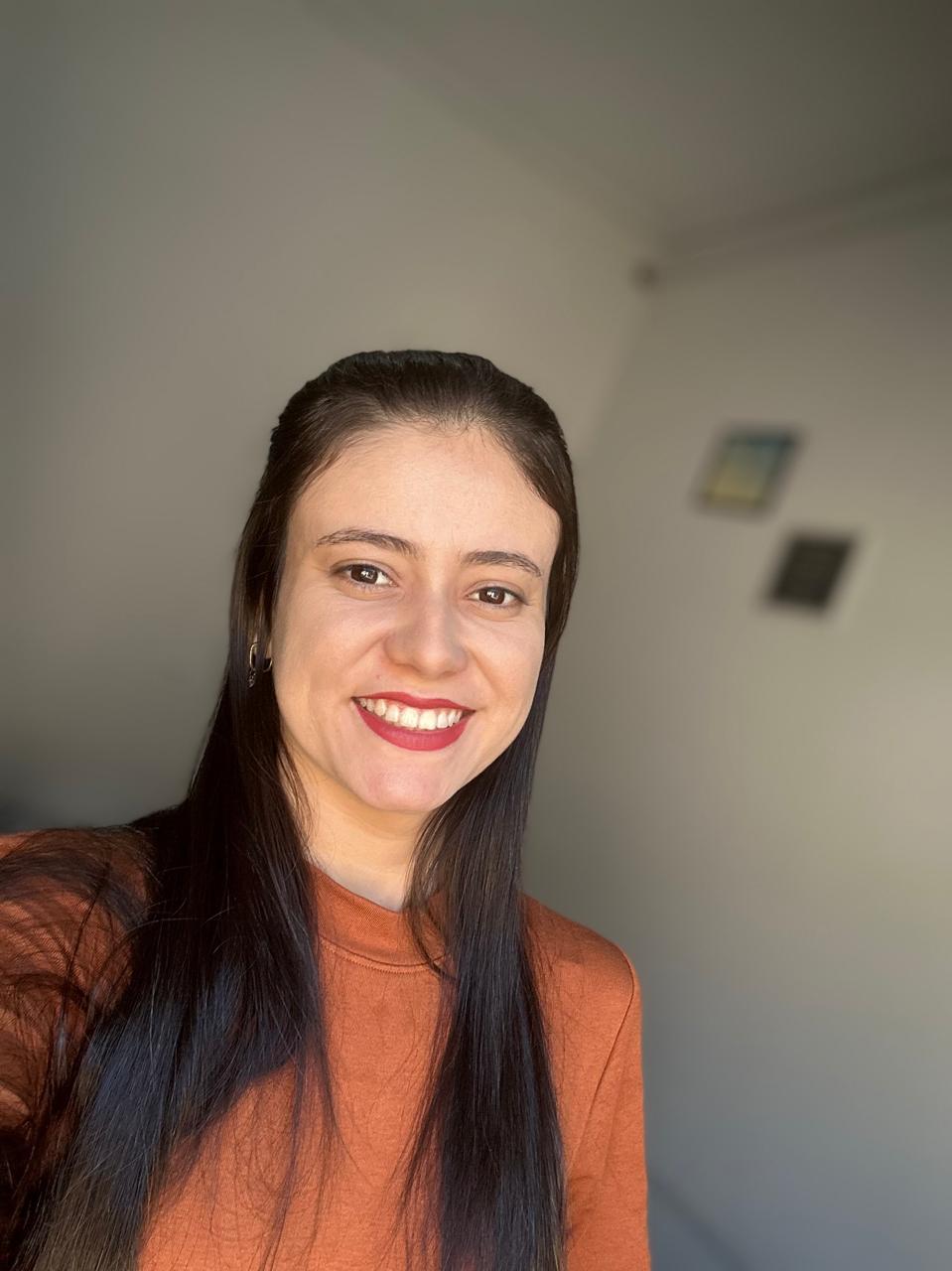 Suelene Milhomem Moura