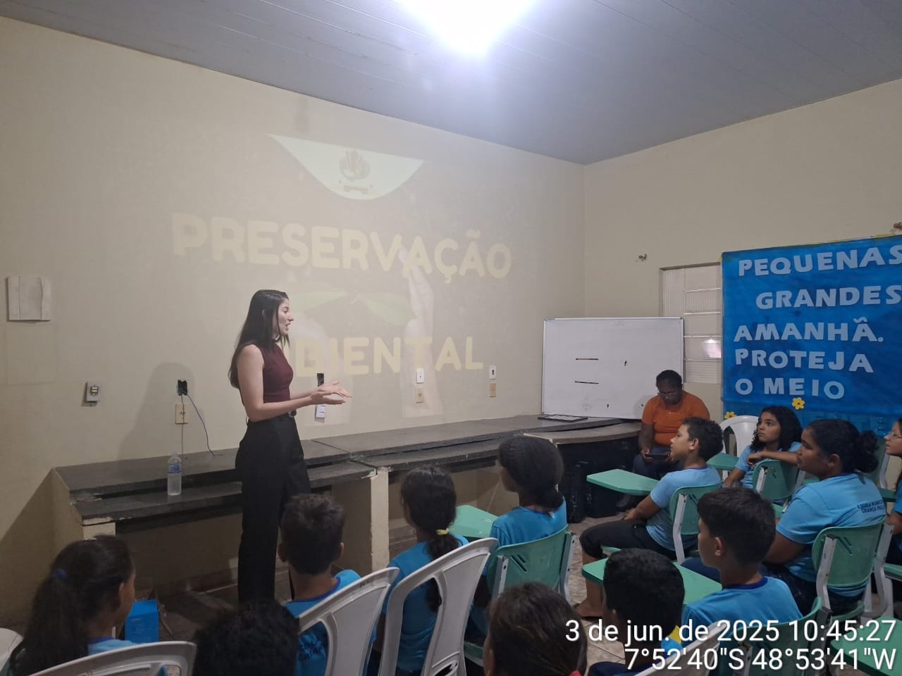Alunos da rede de ensino municipal de Bernardo Sayão participam de palestras sobre preservação do meio ambiente